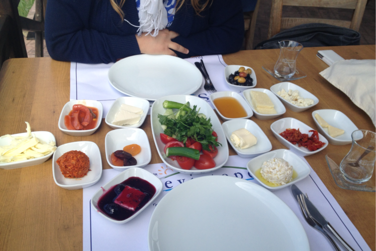 Seyirtepe Bayrakli Izmir